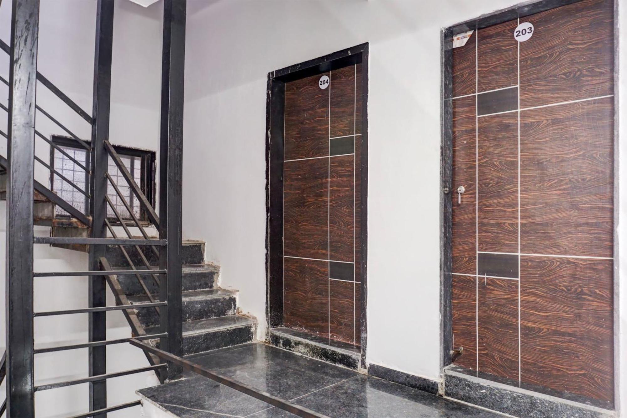 Hotel O Silver Inn Hinjawadi Exterior photo