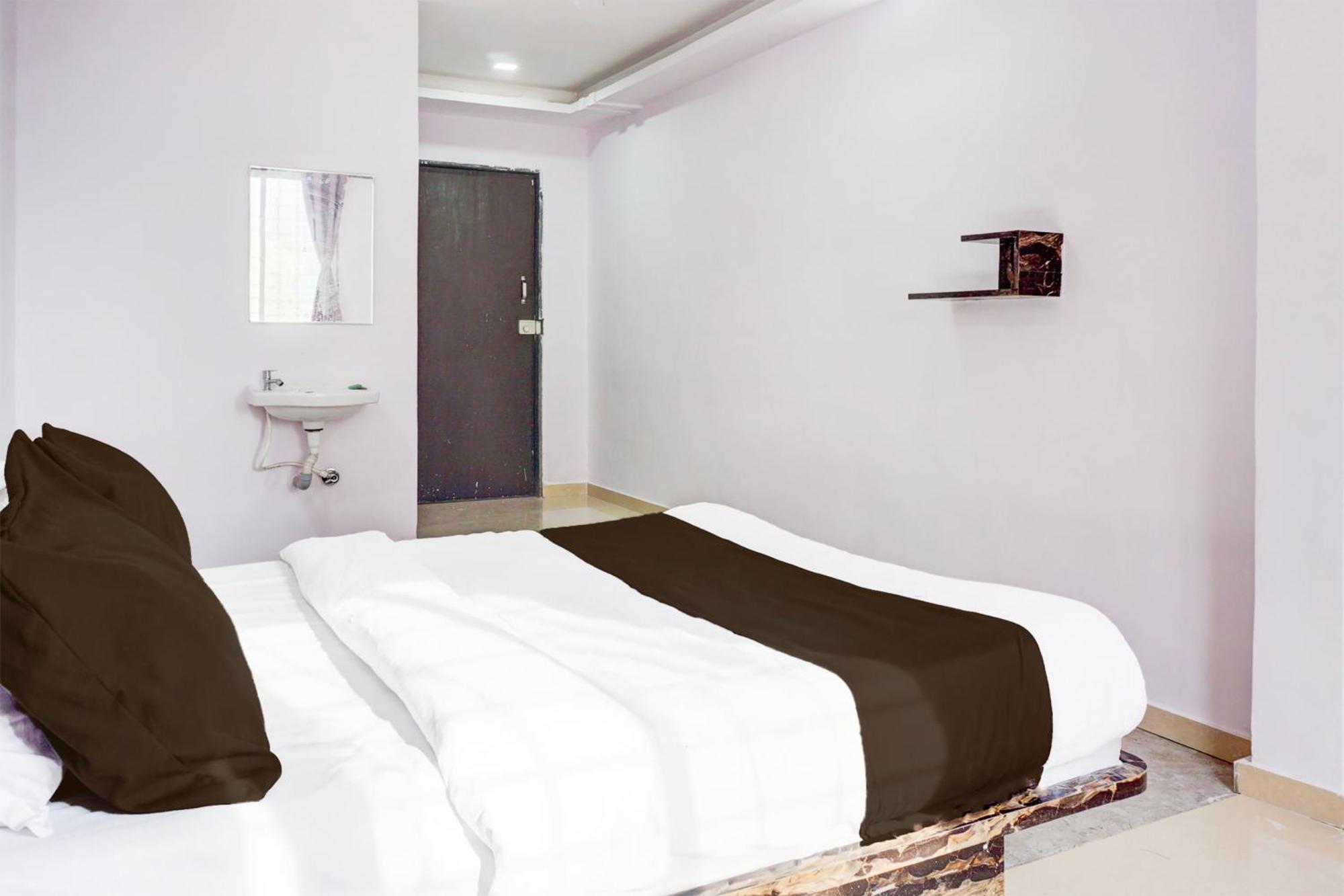 Hotel O Silver Inn Hinjawadi Exterior photo